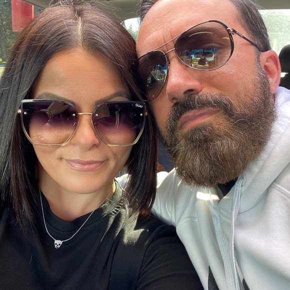 Meet your Posher, Liz - Picture 1 of 1